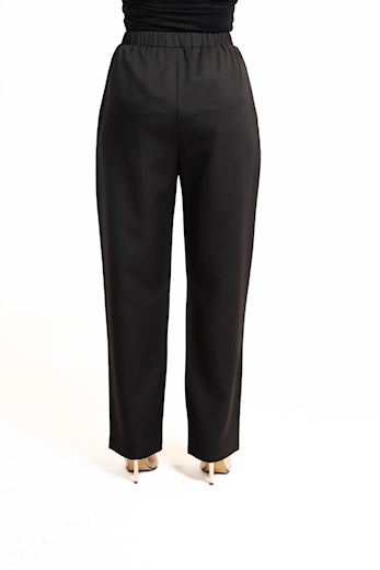 صورة بنطلون نسائي