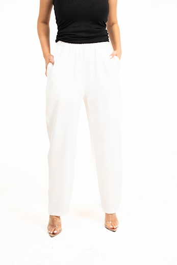 صورة بنطلون نسائي