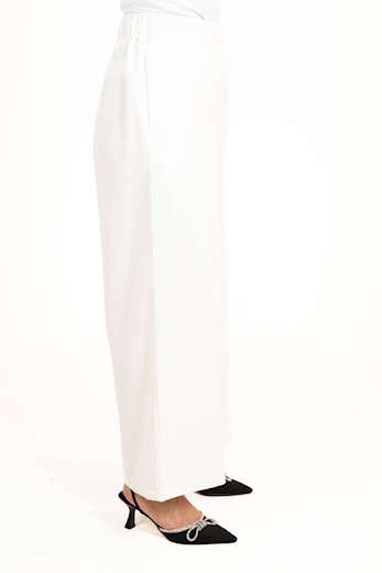 صورة بنطلون نسائي